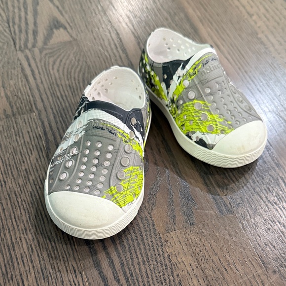 Native Kids Slip-On Sneakers - Gray and Neon Green - Picture 1 of 6